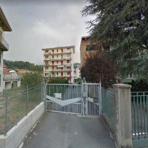 Alloggio 3 vani + servizi Biella Chiavazza