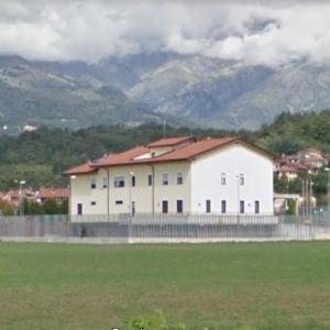 Fabbricato indipendente con terreno Mongrando