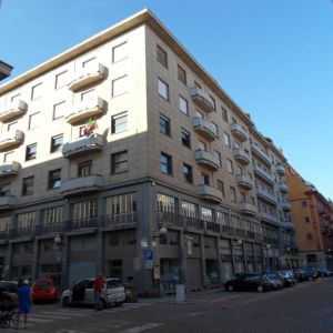Affittasi ampio alloggio Biella centro
